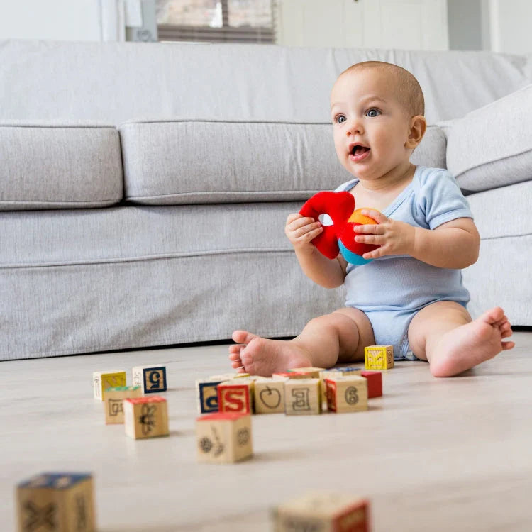 Kinder von 0 bis 12 Monaten
