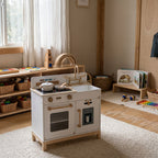 Montessori-Miniküche aus Holz