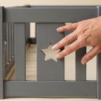 Montessori-Doppelbett zum Aufstellen auf dem Boden mit Stern-Seitengittern