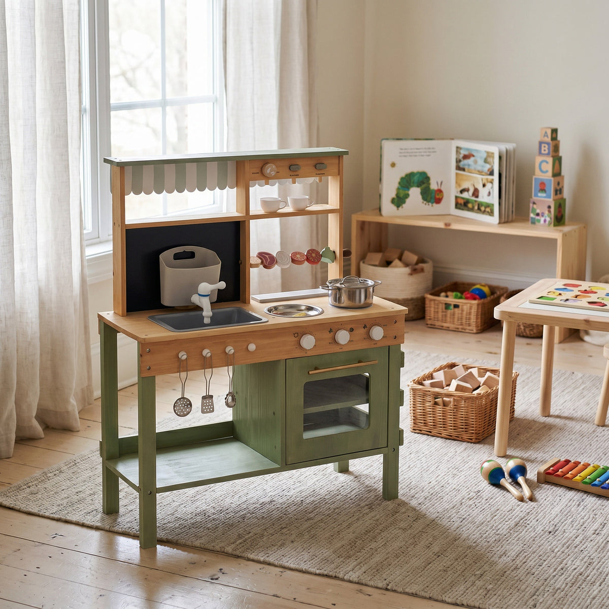 Montessori-Küche aus Holz mit Spüle, Backofen und Zubehör