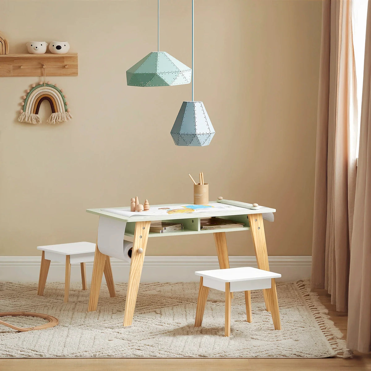 Doppelte Montessori Kreativschreibtisch