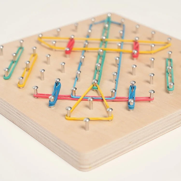 Montessori-Geometrie-Tafel aus Holz