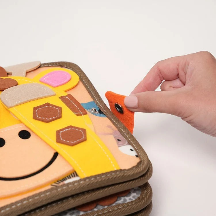 Montessori-Buch „Giraffe“