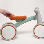 Montessori-Laufrad für Babys