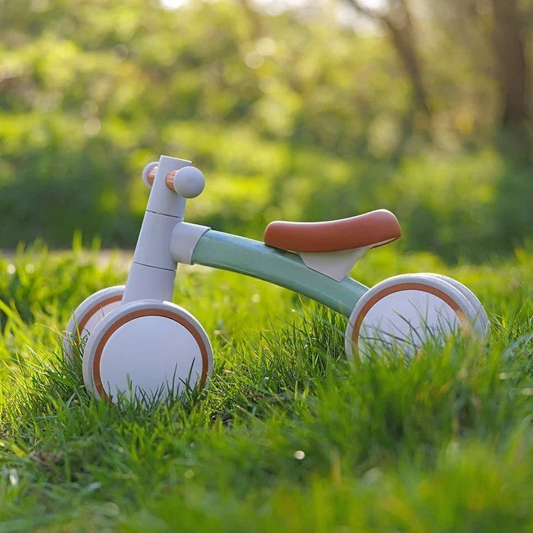 Montessori-Laufrad für Babys