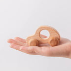Montessori-Spielzeug mit Rädern