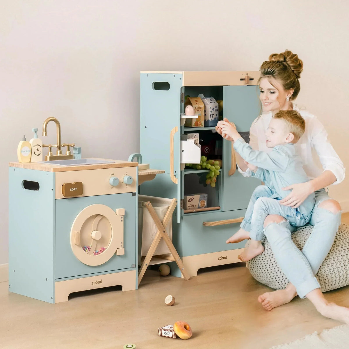 Montessori-Möbel aus Holz für Küche, Waschküche und Aufbewahrung