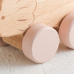 Montessori-Spielzeug mit Rädern
