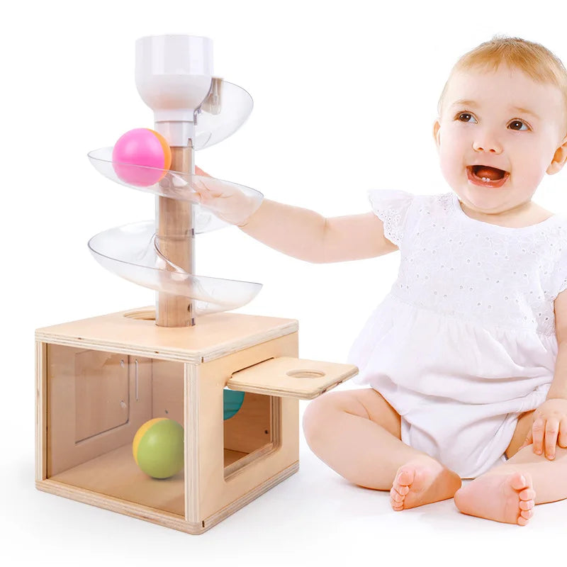 Montessori-Spirale mit Kugeln