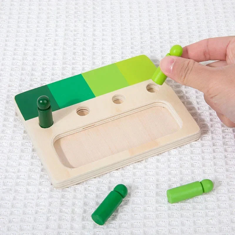 Montessori-Spiel zur Farberkennung