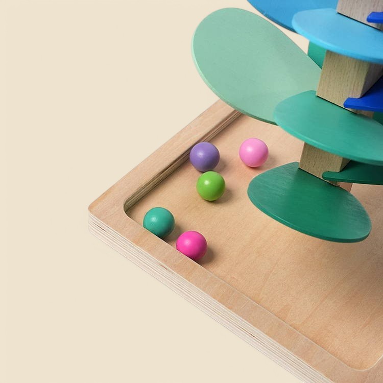 Montessori-Regenbogenbaum