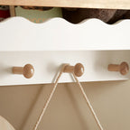 Kinder-Wandregal aus weißem Holz mit Haken Tilda Kids