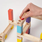 Montessori-Kugelbahn aus Holz