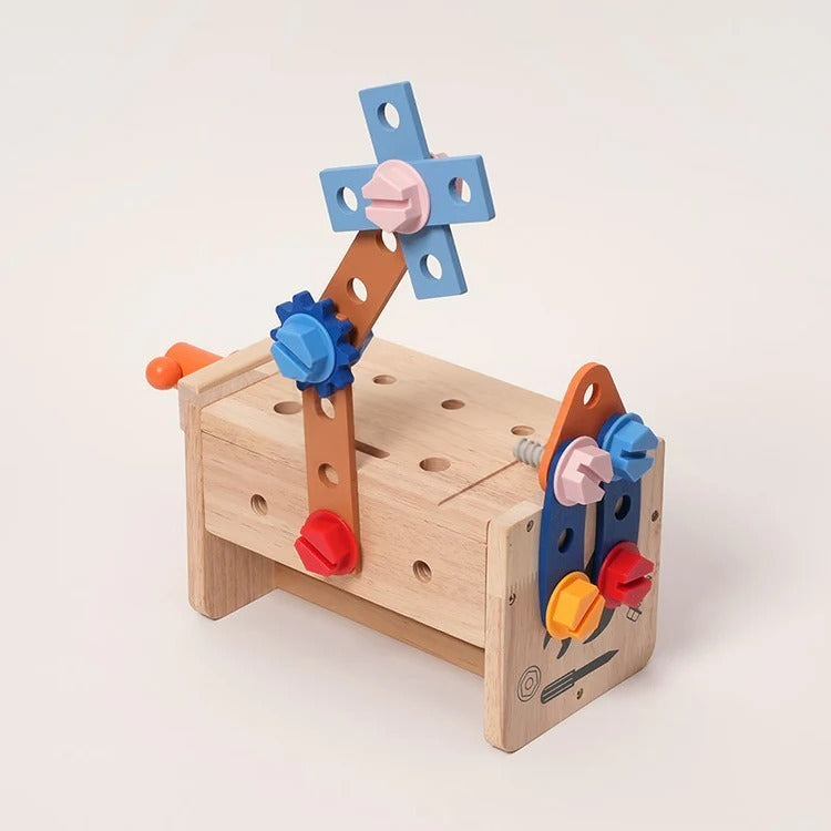 Montessori-Werkstatt aus Holz