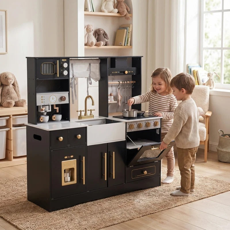 Montessori-Küche aus Holz mit Spülbecken und Stauraum