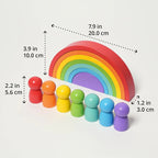 Regenbogen und Montessori-Figuren
