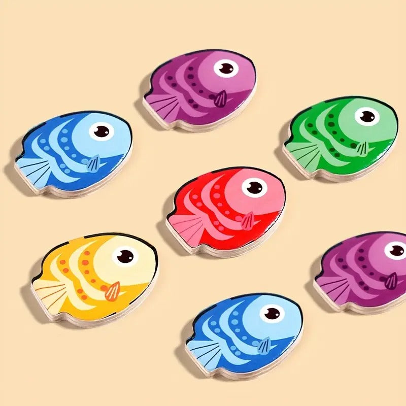 Montessori-Puzzle zur Farbabstimmung mit Fischen