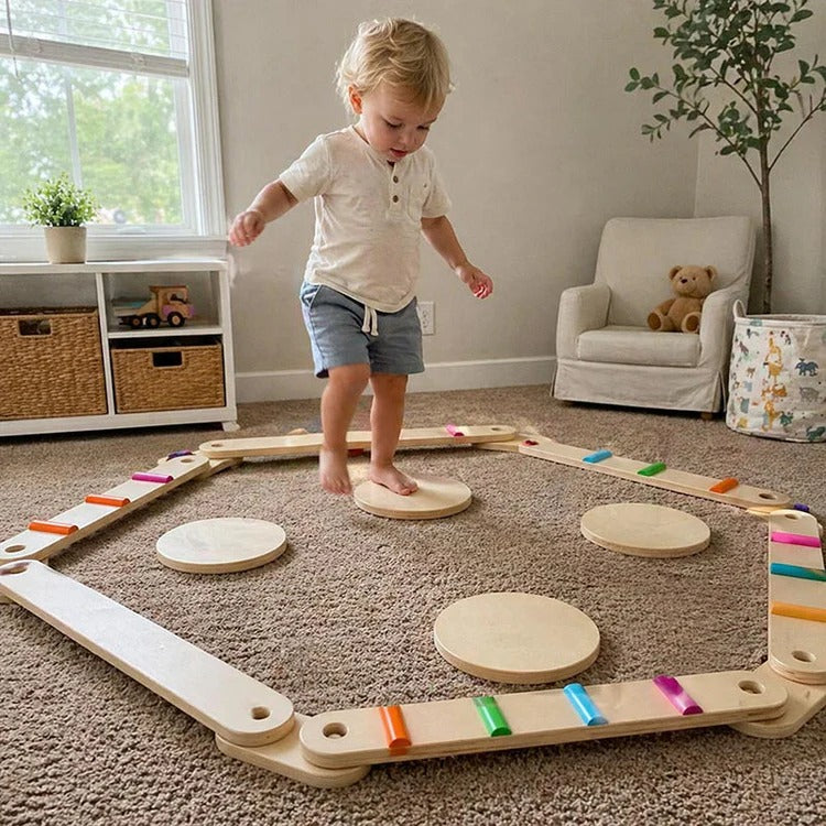 Montessori-Balancebalken und -Steine