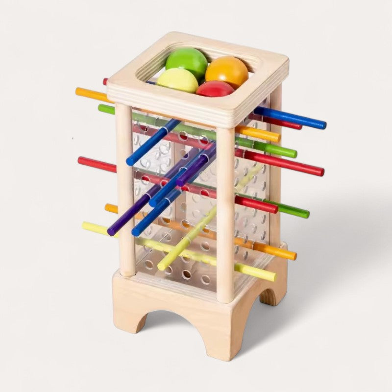 Montessori-Turm mit Kugeln und bunten Stäbchen