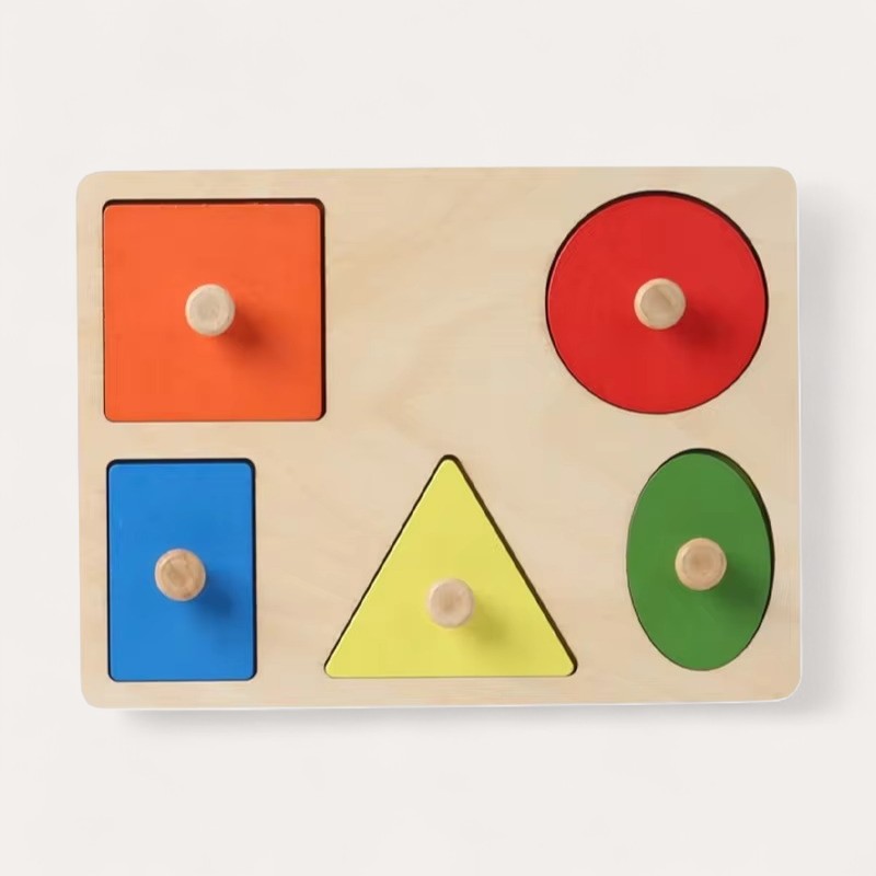 Montessori-Puzzle: Geometrische Formen und Farben
