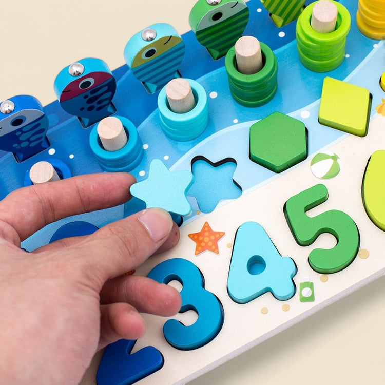 Montessori-Spiel: Angeln und Formen