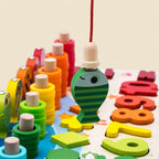 Montessori-Spiel: Angeln und Formen